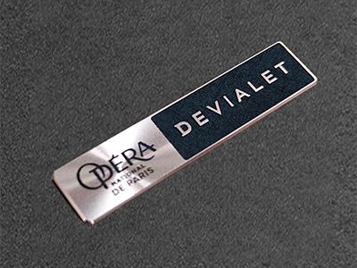 Aluminum nameplate with CD-pattern finish